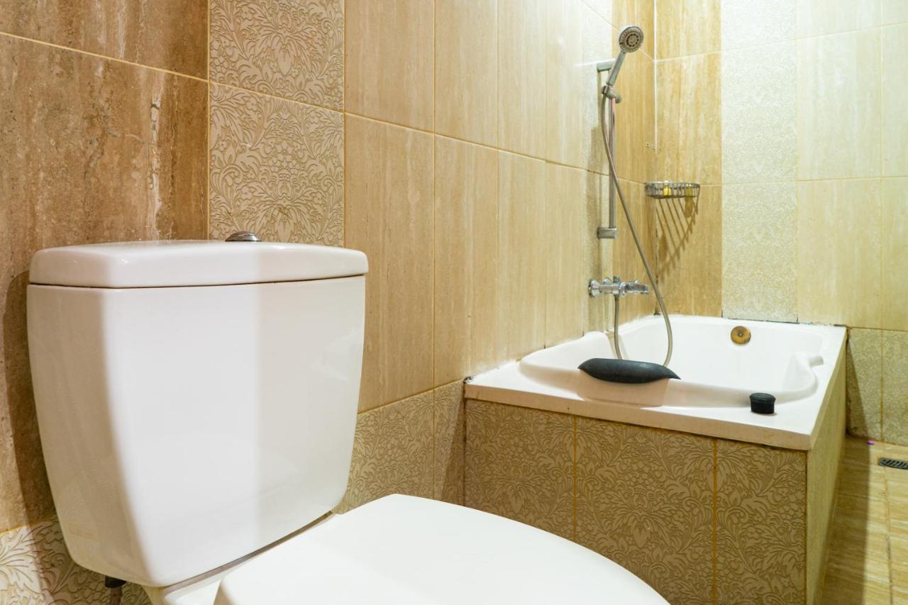 Reddoorz Plus Near Chadstone Mall Bekasi Exterior foto